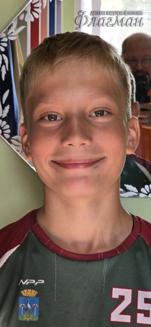 1adf33d2.ID Photo.071247